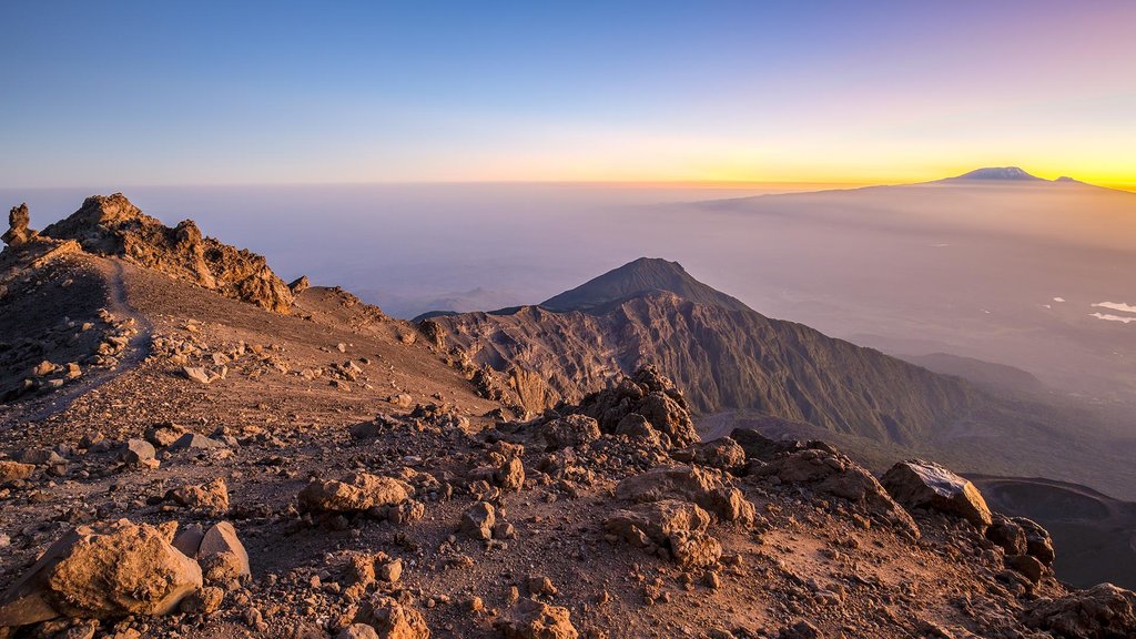 mount meru climbing in arusha tanzania